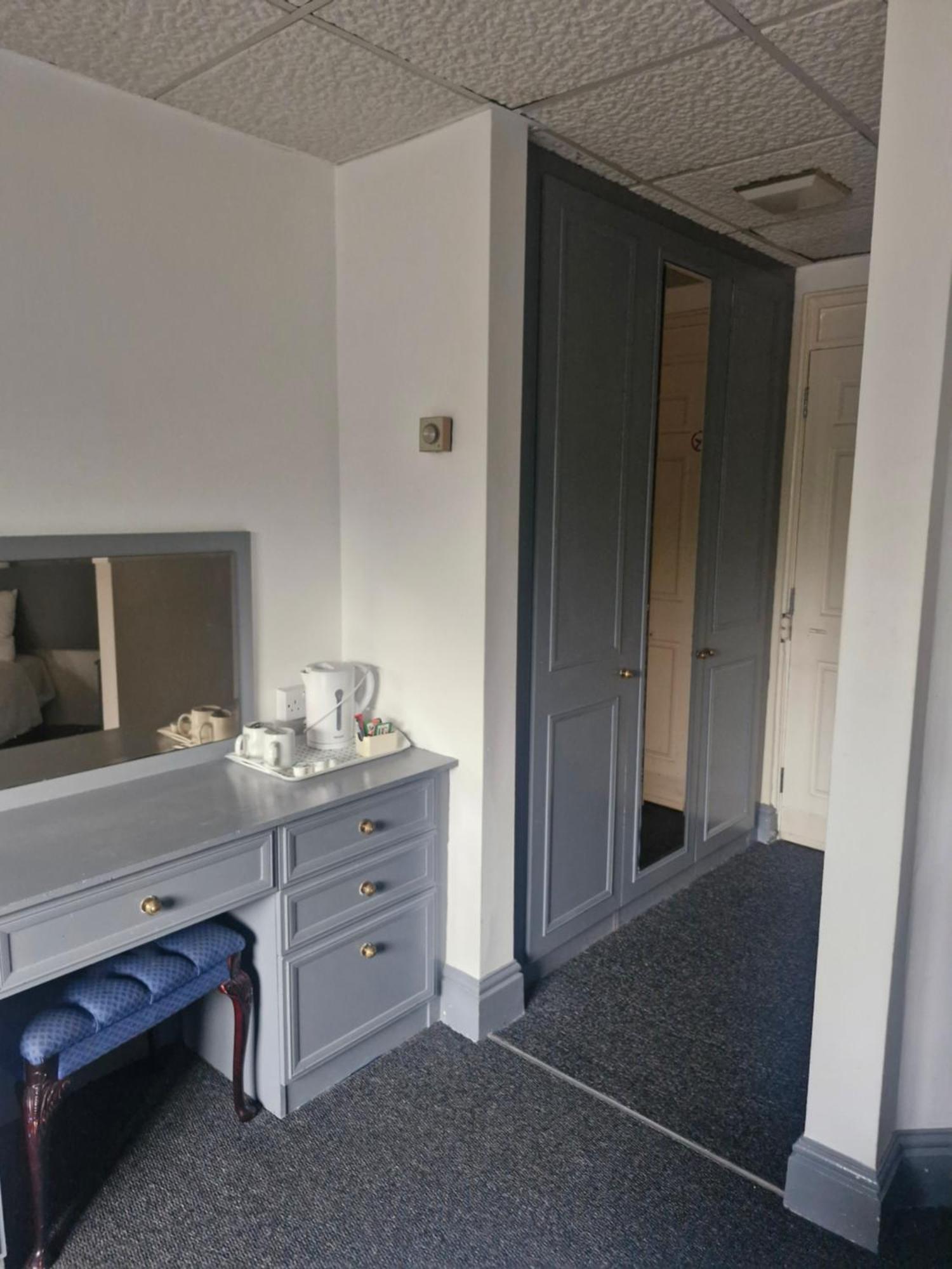 Himley Country Hotel Dudley Exteriör bild